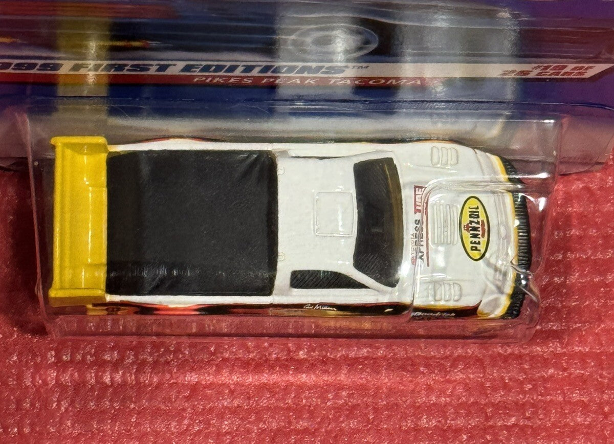 NEW 1999 Hot Wheels First Editions 19/26 Pikes Peak Tacoma #924