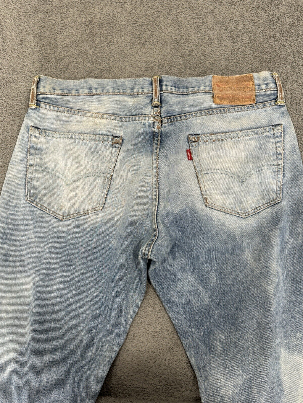 LEVI'S STRAUSS & CO Men's Size W33 L32 Denim Light Blue Jeans