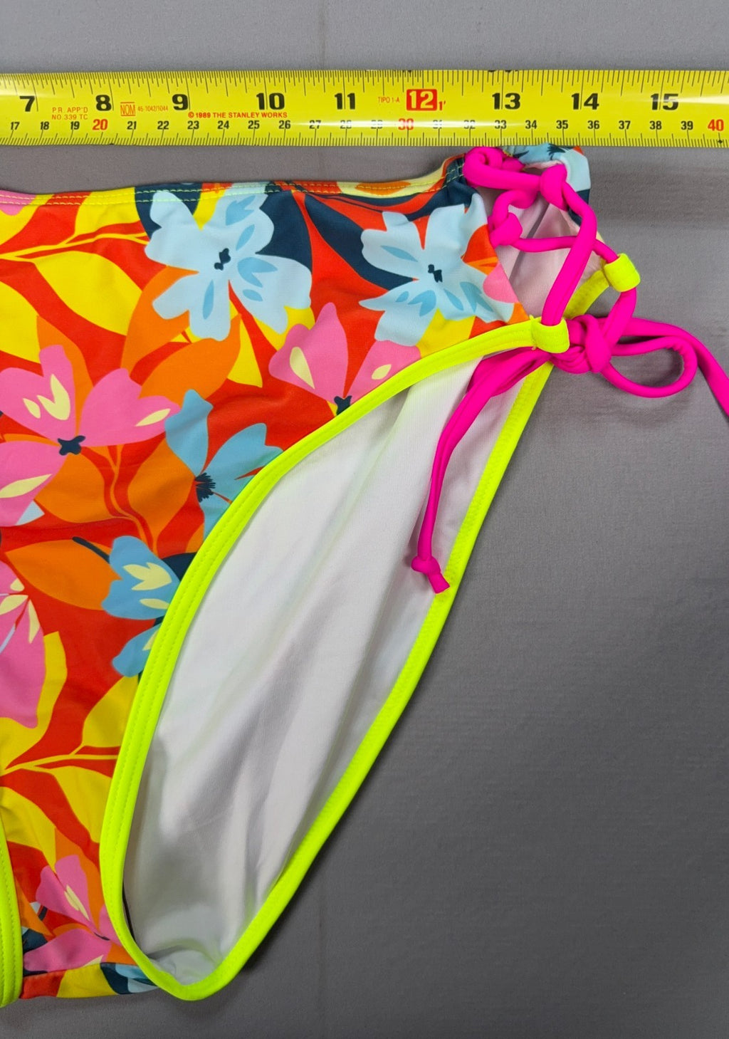 NWT Blooming Jelly 2 Piece Bikini Set Women’s XL Tropical Floral Summer Swimsuit