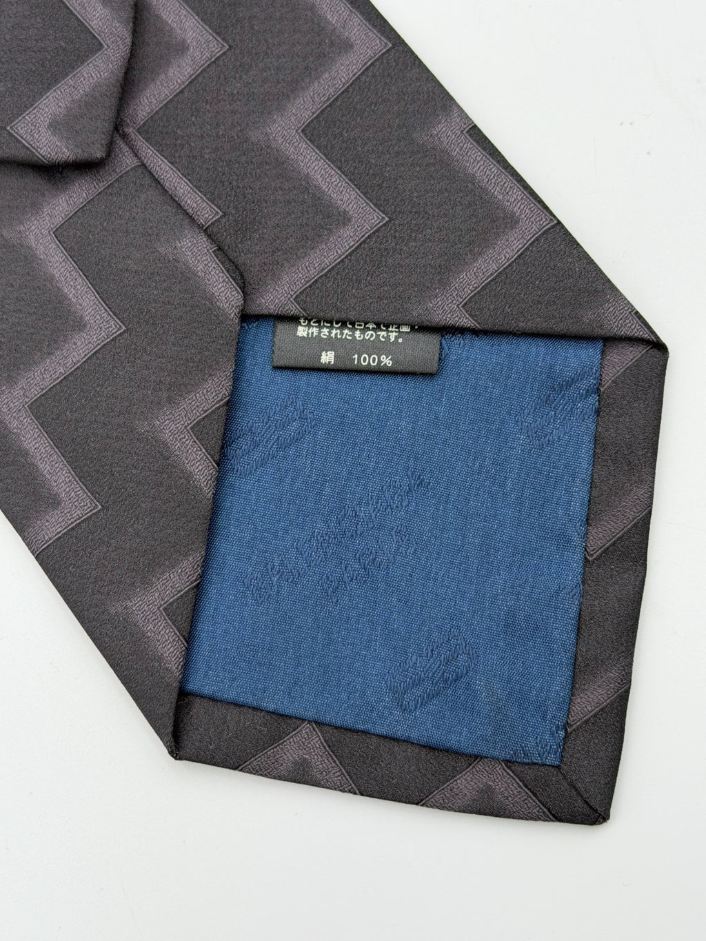 Vintage Balenciaga Paris Necktie 100% Silk Tie Gray Black Geometric Zig Zag Tie