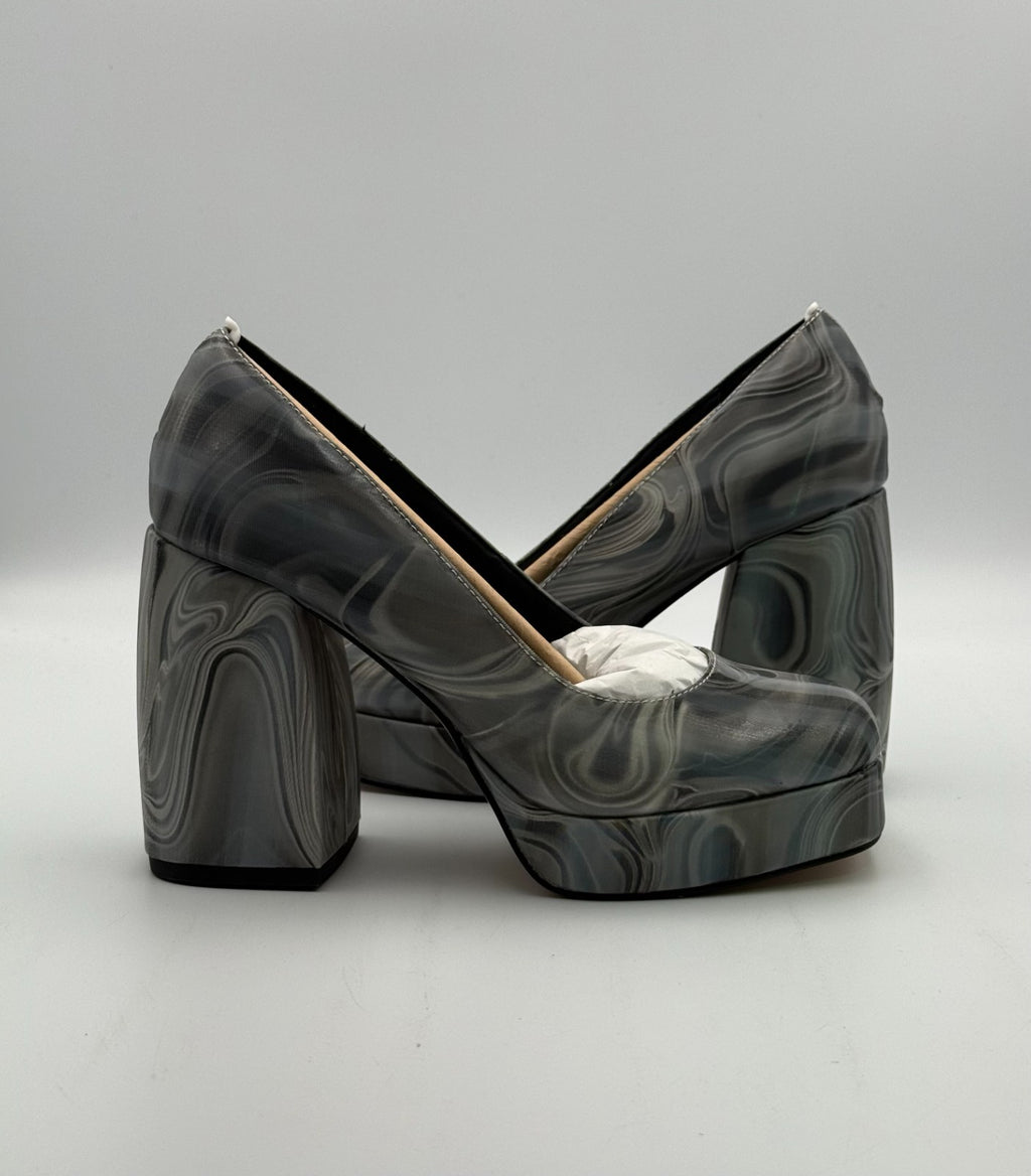 NEW Katy Perry The Uplift Platform Pumps Womens 6M Black Multi Holographic Swirl