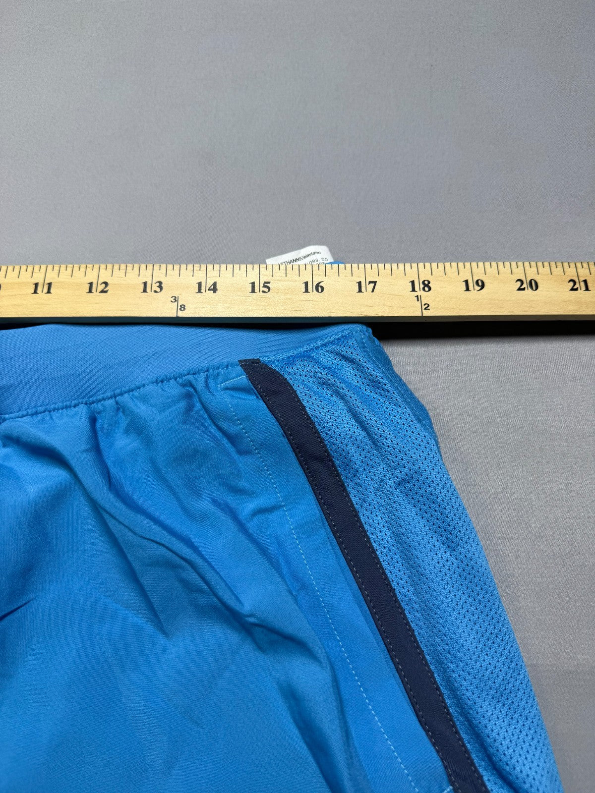 NWT Under Armour Launch 7-in 2 in 1 Shorts Men XL Blue Drawstring Elastic Waist