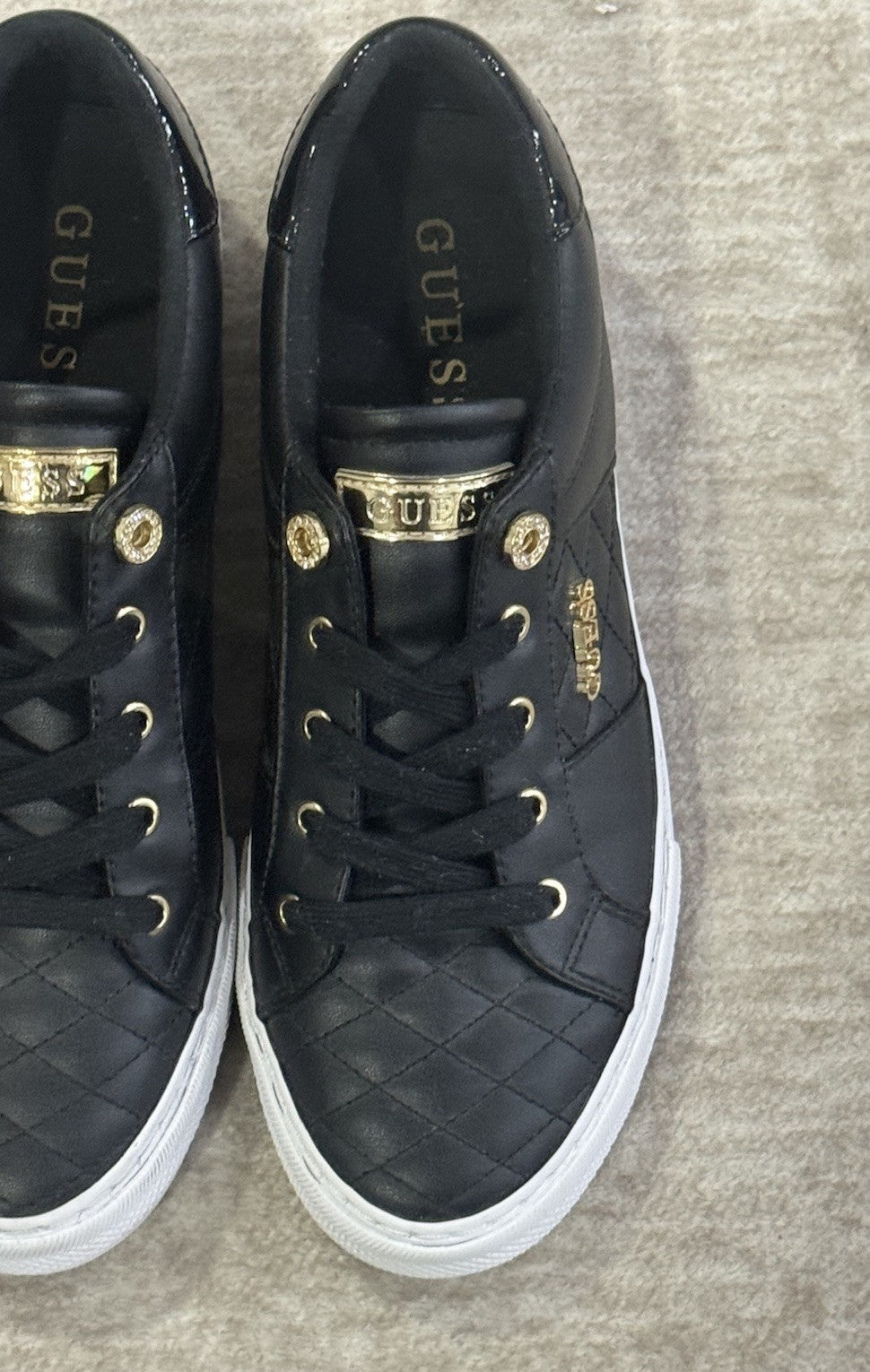 Guess GW Loven Womens Black/White/Gold Low Top Lace Casual Sneaker Size 9.5 M