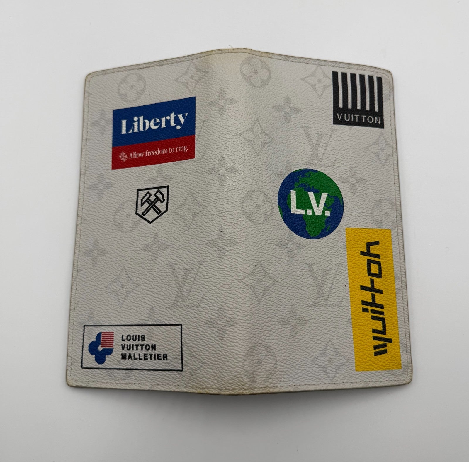 Louis Vuitton Brazza Wallet Men's Limited Edition Logo Story Monogram Canvas