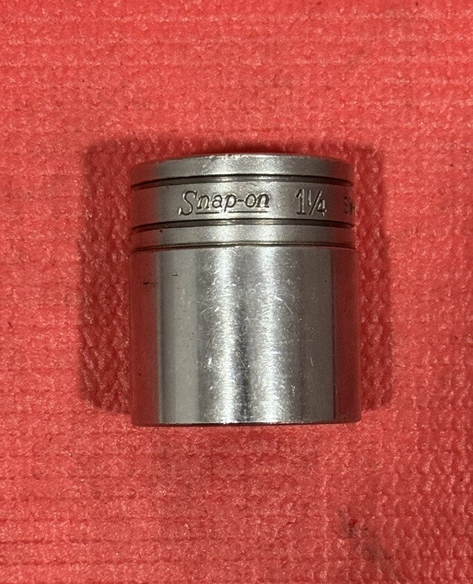 Vintage Snap-On Tools SW-401, 1/2" Drive 1-1/4" Shallow Socket 12PT Made in USA