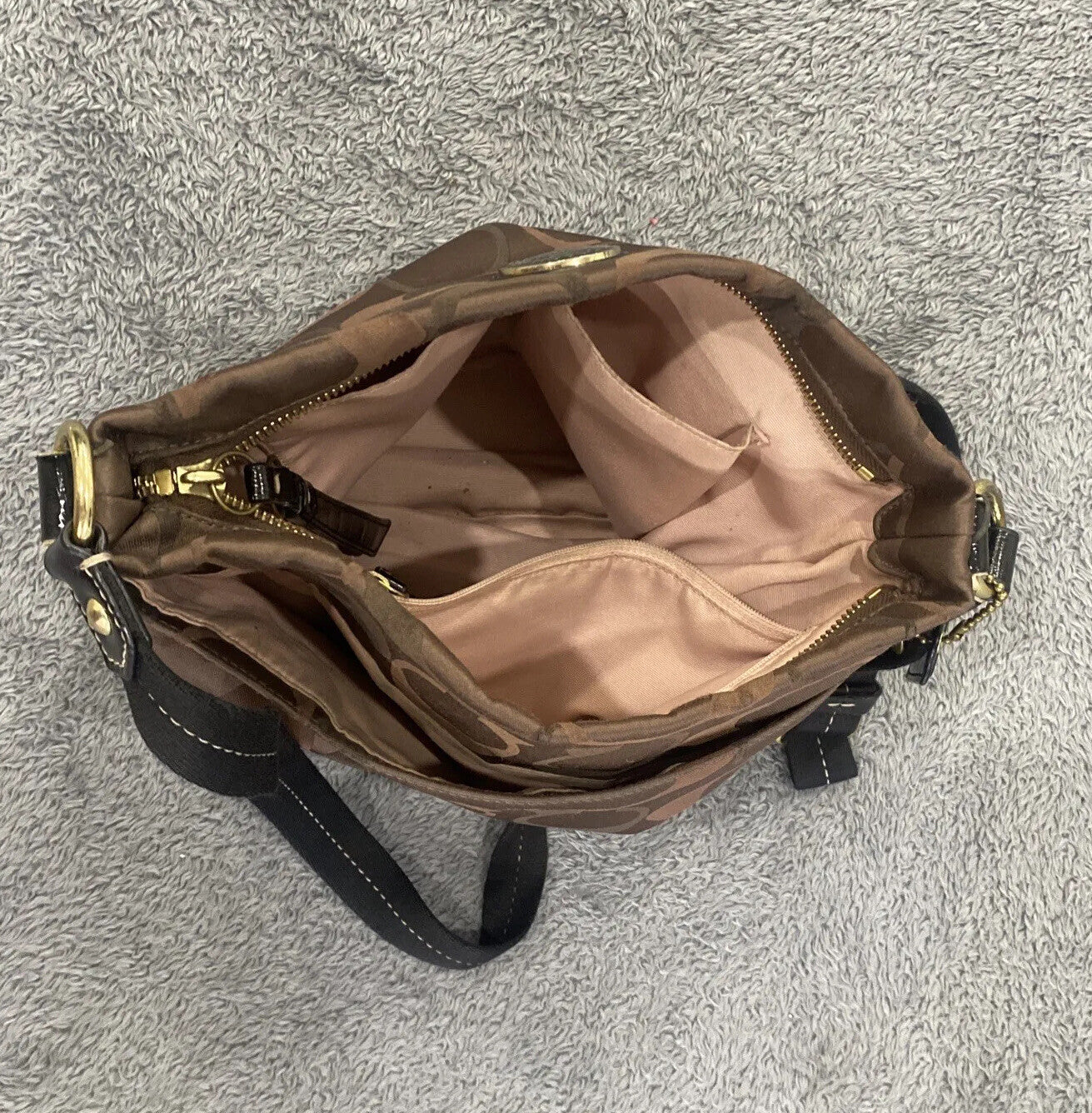 Coach Crossbody Shoulder Handbag PURSE SIGNATURE BROWN  F20061 est. 1941  G2