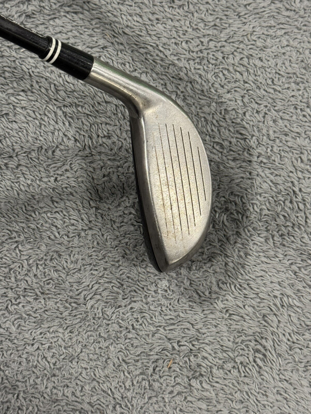 Cleveland Halo 3i Hybrid 22 Degree Regular Flex Graphite RH Lamkin Golf Club