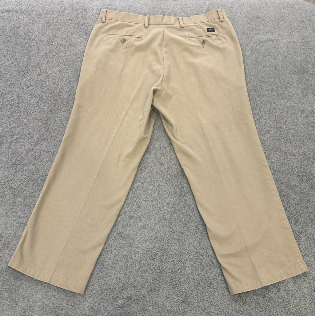 Dockers Men’s Size 38x29 Classic Fit Beige Pants W/Pockets, Zipper, & Button