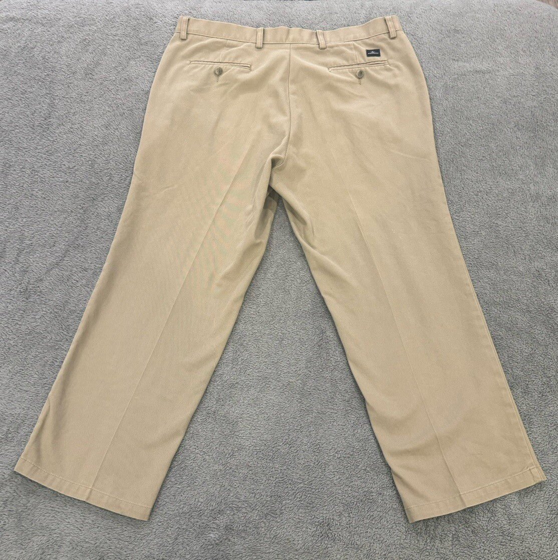 Dockers Men’s Size 38x29 Classic Fit Beige Pants W/Pockets, Zipper, & Button