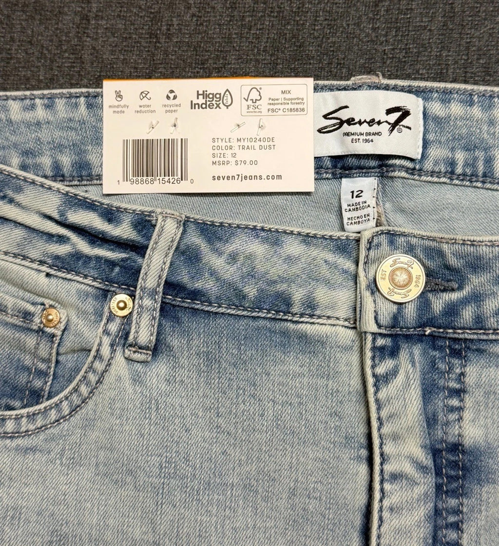 NWT Seven7 Bootcut Jeans Women's 12 Light Blue Denim High-Rise Casual Hipster
