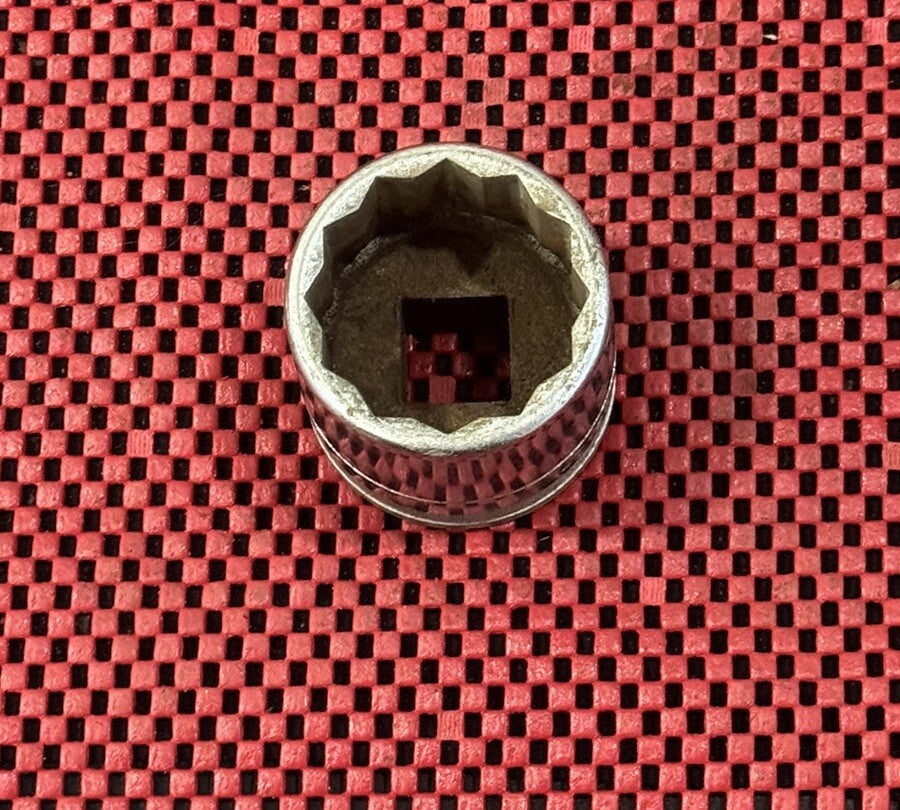 S-K  Tools  47152  1-5/8” USA 3/4" Drive  12 Point Knurled Socket USA SK M2