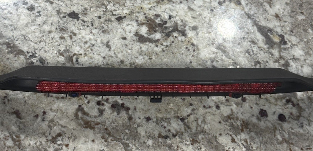 2007-2009 MINI COOPER S R56 REAR TAILGATE 3RD BRAKE LIGHT LAMP TRIM OEM GENUINE
