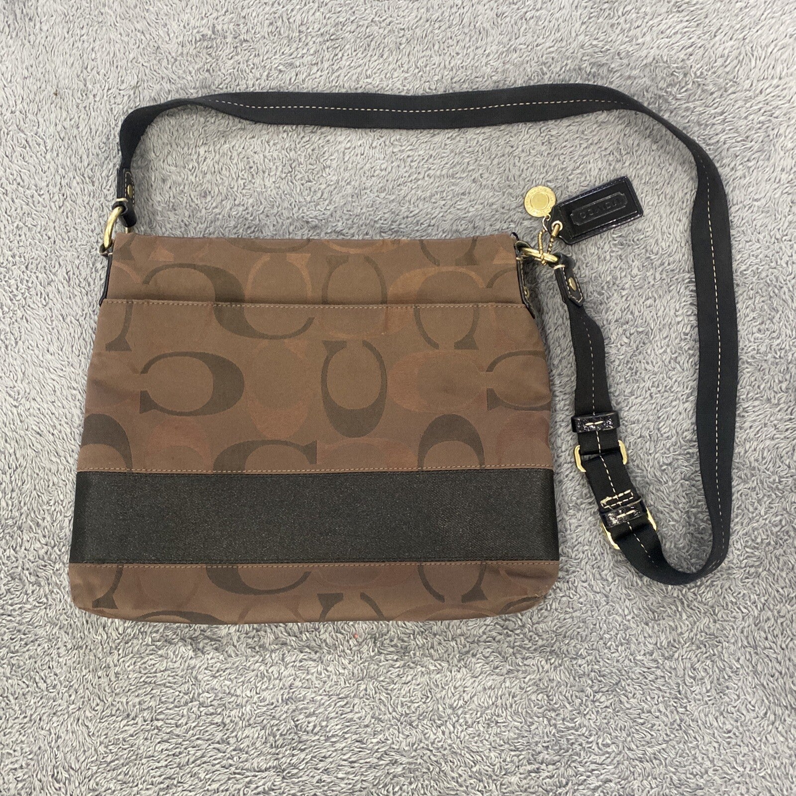Coach Crossbody Shoulder Handbag PURSE SIGNATURE BROWN  F20061 est. 1941  G2