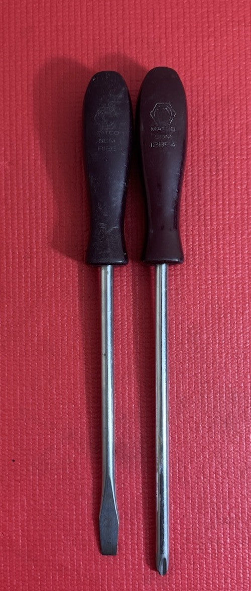 Matco Tools SDM 128P4, SDM R128  2 Pc Lot Screwdriver Flat & Phillip Long Maroon