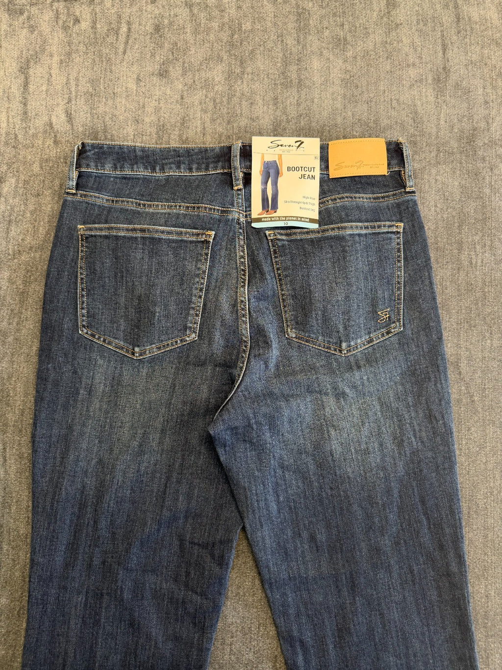 NWT Seven7 Flared Bootcut Jeans Women's 10 Blue Denim High-Rise Casual Hipster