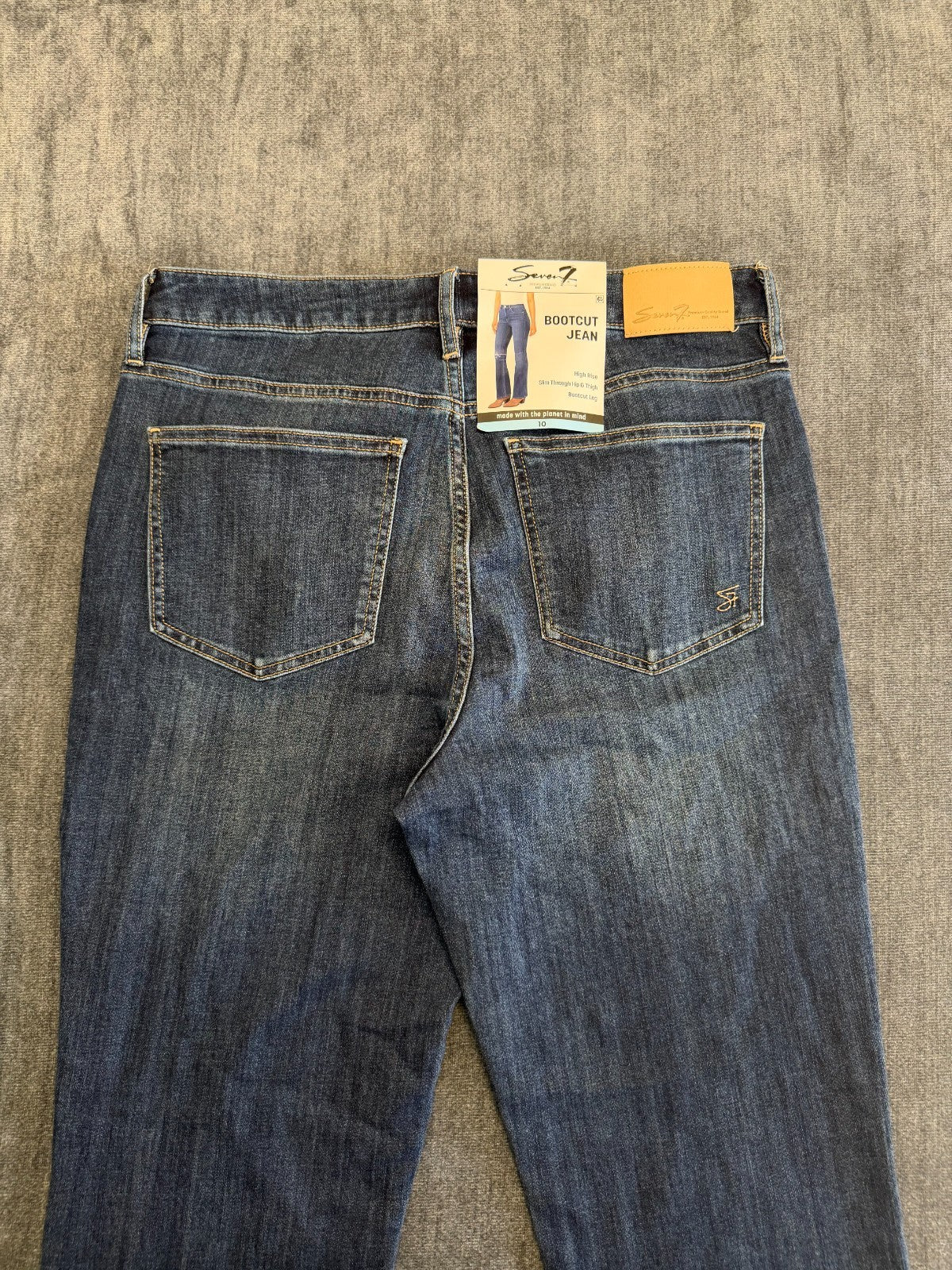 NWT Seven7 Flared Bootcut Jeans Women's 10 Blue Denim High-Rise Casual Hipster