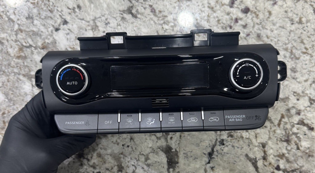 2022 2023 Hyundai Kona AC Heat Temperature Climate Control OEM 97250-J9DT0