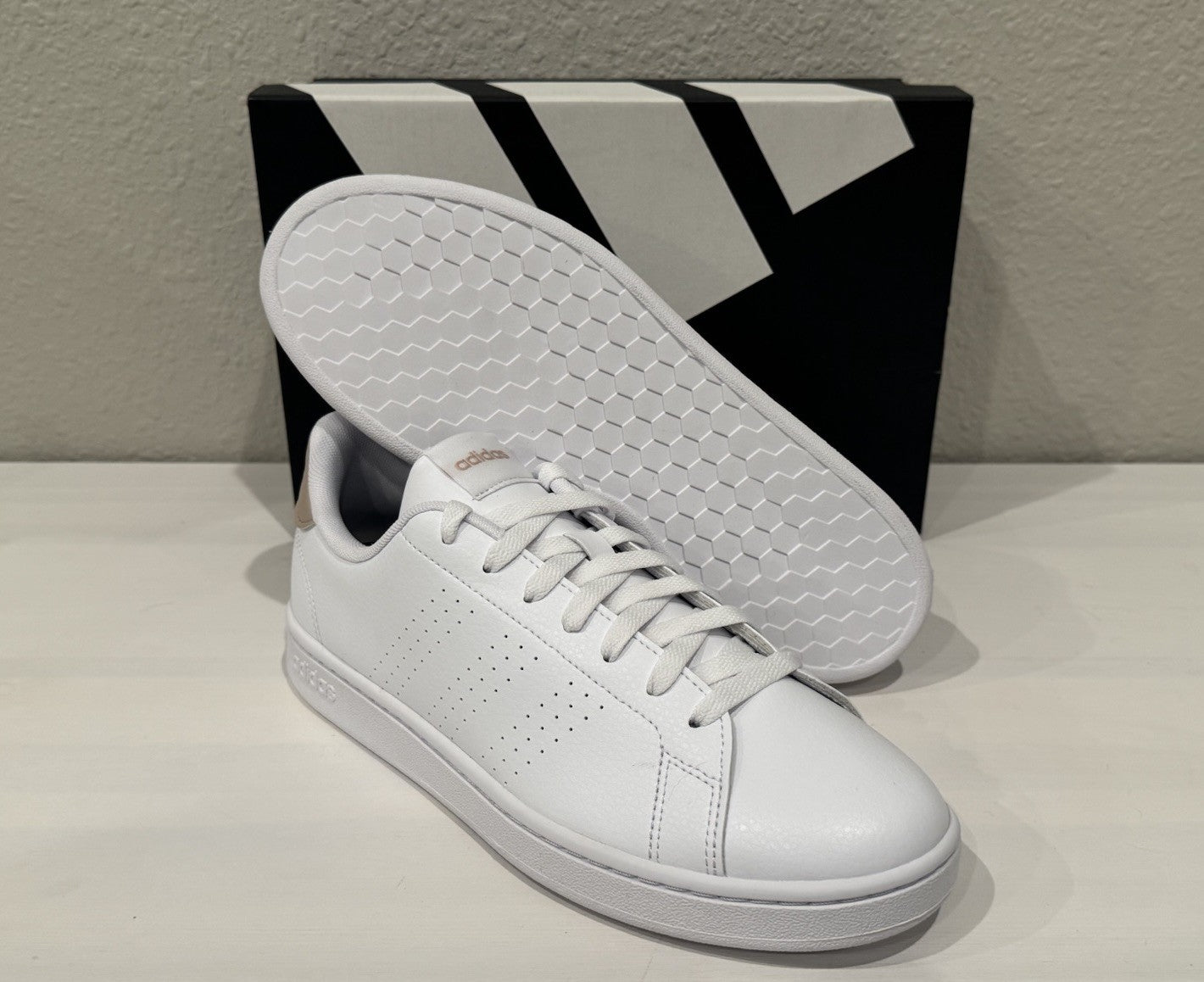 NEW Adidas Advantage White Wonder Quartz Women's Size 9.5 CLOUD-FOAM INSERTS NWB