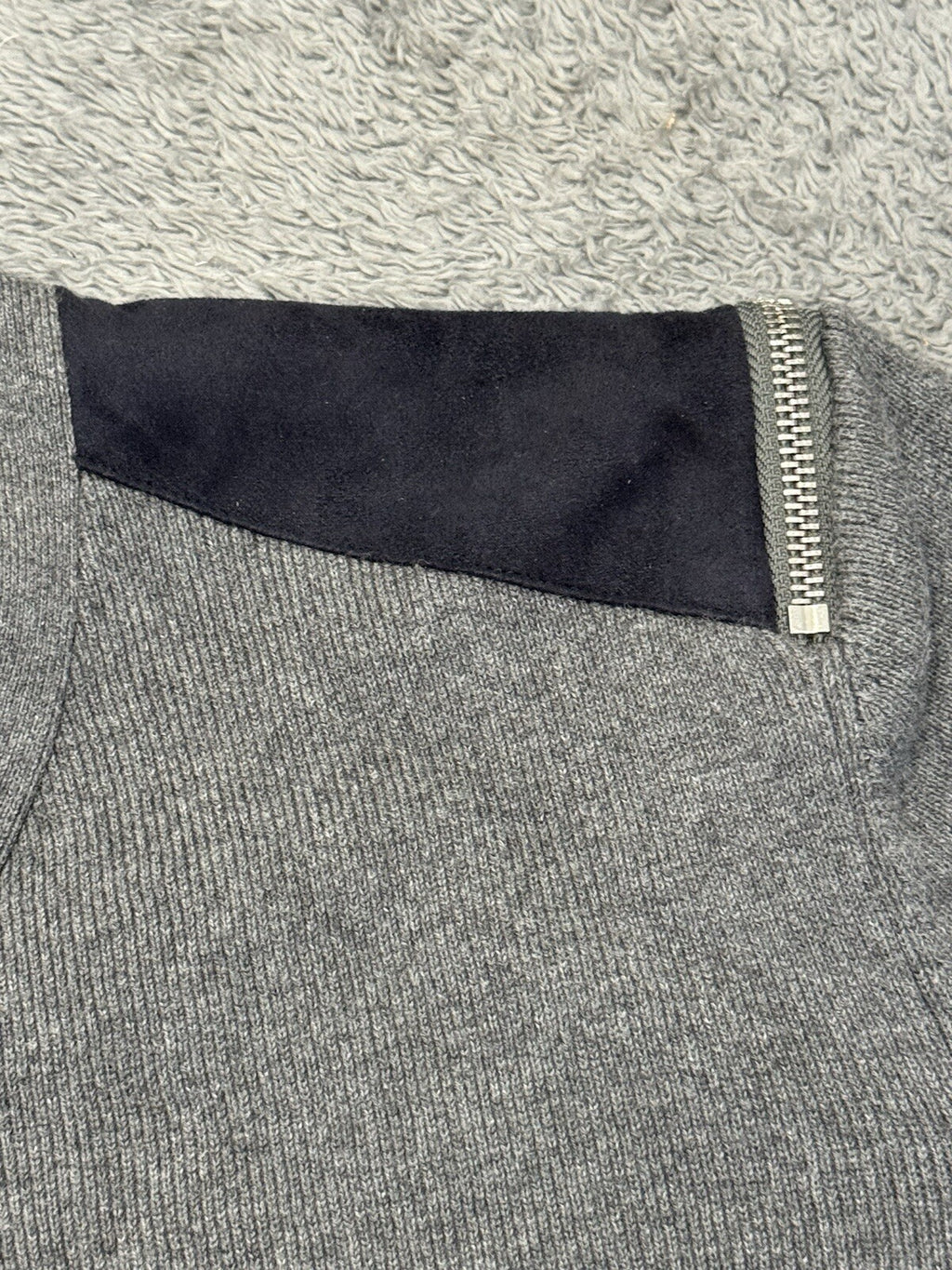 Guess Men's Size Large Black & Gray Sweater with Zipper Design