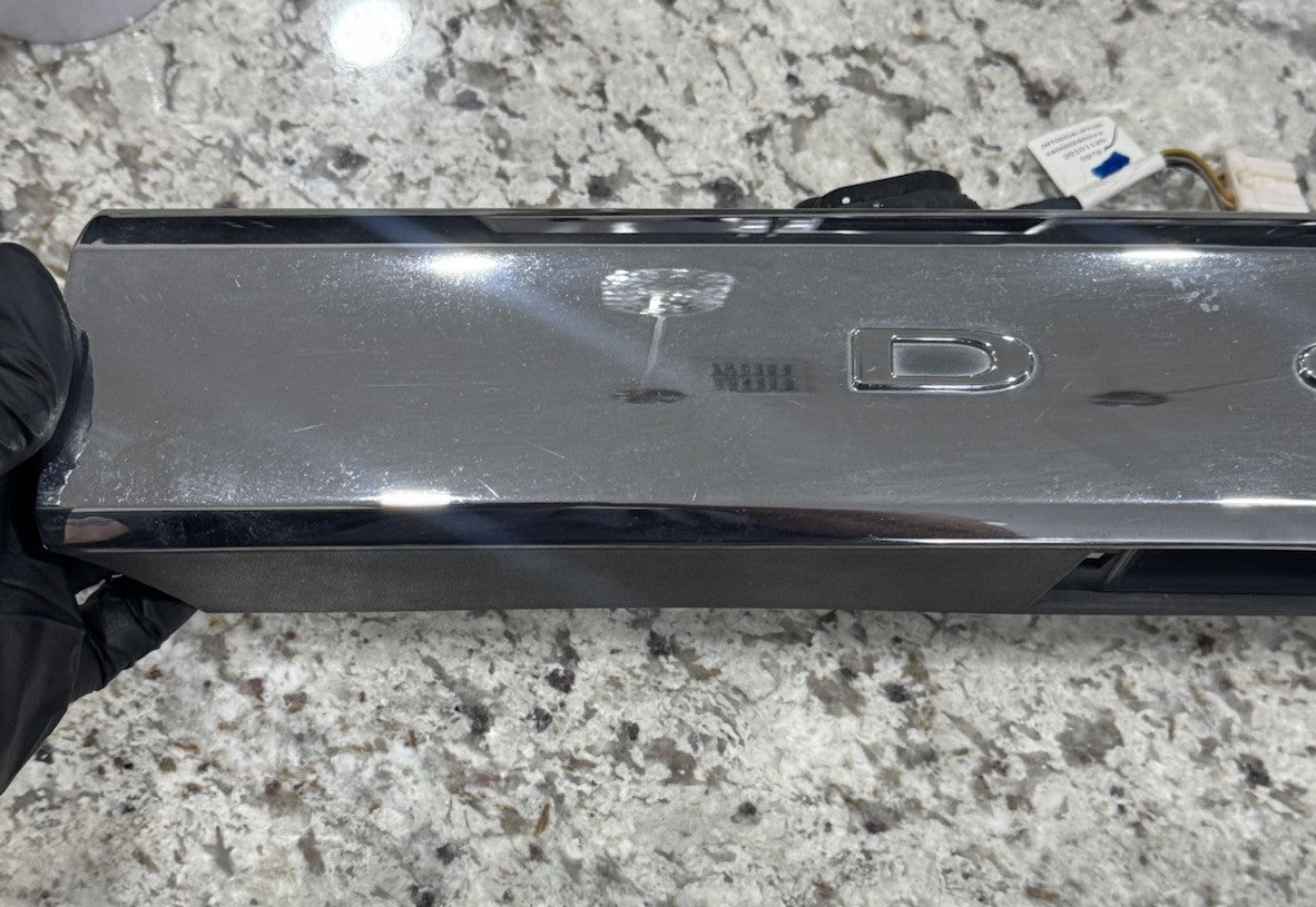 2011 2012 2013 DODGE DURANGO OEM CHROME TRUNK MOLDING TRIM GARNISH WITH CAMERA