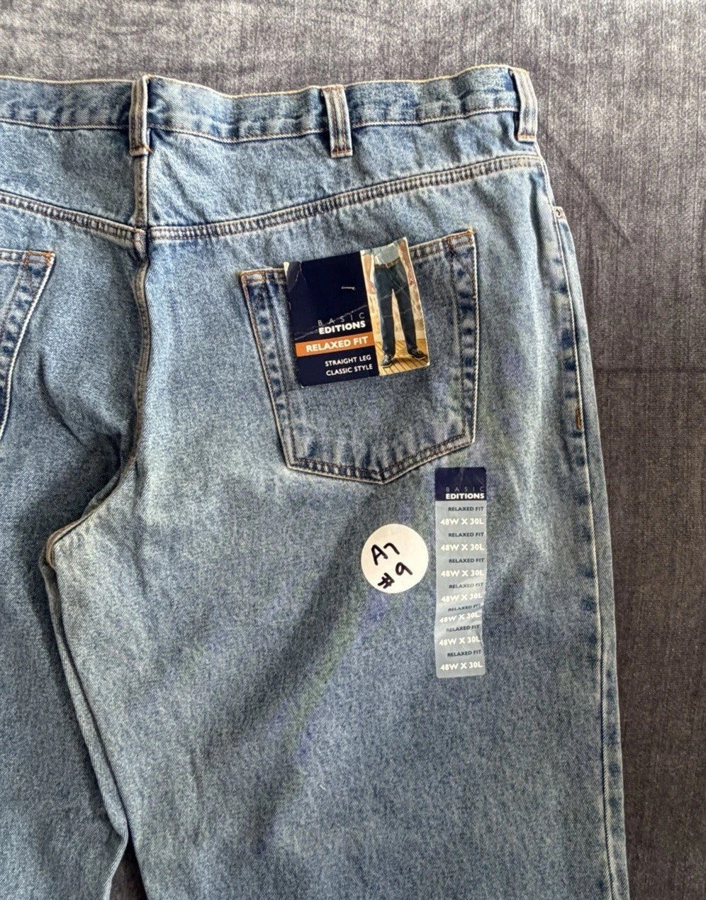 Basic Editions Relaxed Fit Men’s 48W X 30L Denim Blue  light Jeans Classic NWT