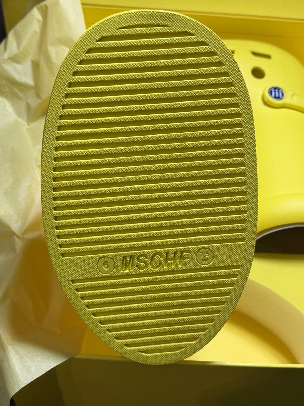 MSCHF X CROCS BIG YELLOW BOOTS CROCS SIZE 6 NEW WITH BOX