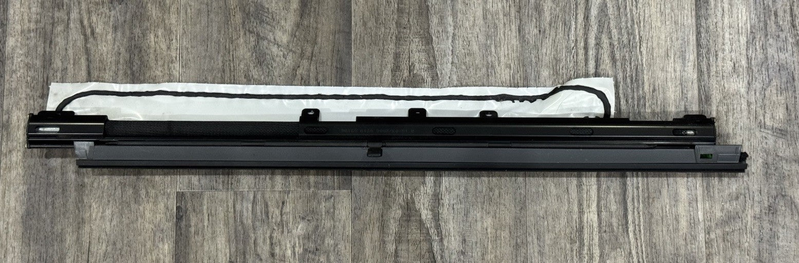 2005-2010 Honda Odyssey OEM Rear Right Side Door Window Sun Shade Blind GENUINE
