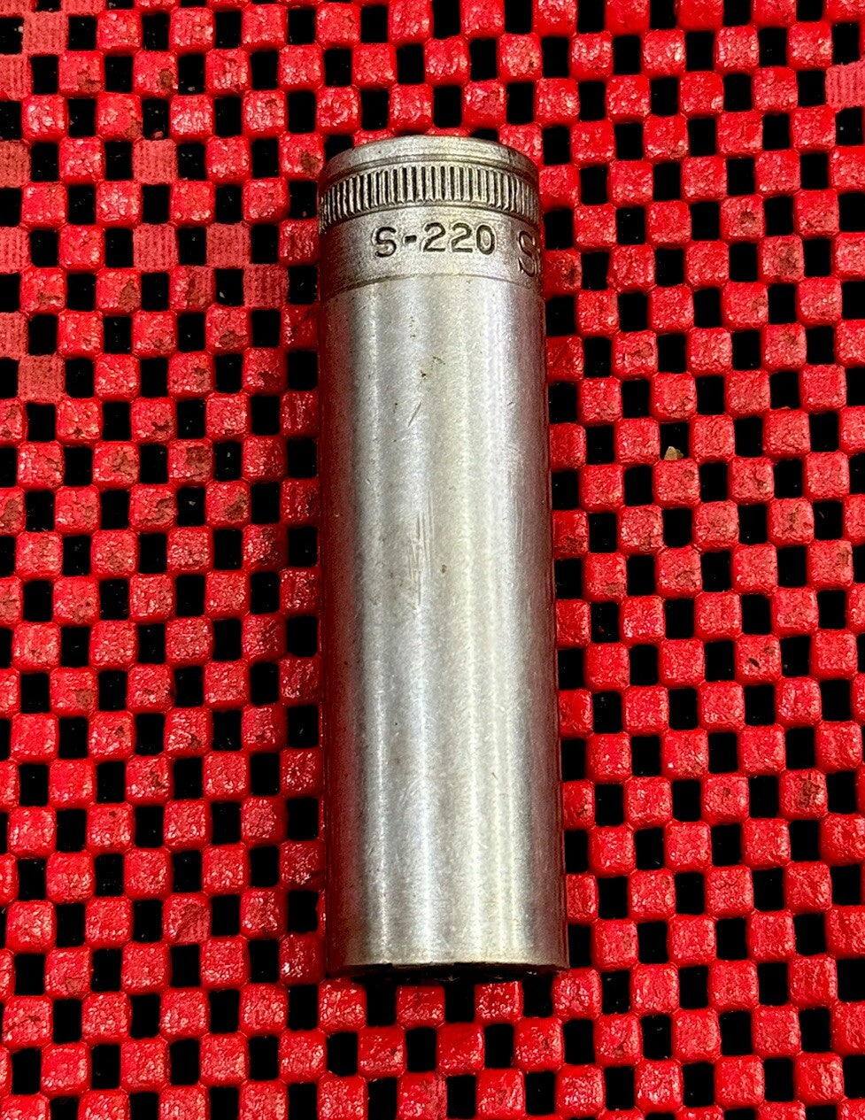 SNAP-ON TOOLS S-220 11/16" Vintage Deep Well Socket 1/2" DR 12pt MADE IN USA N2