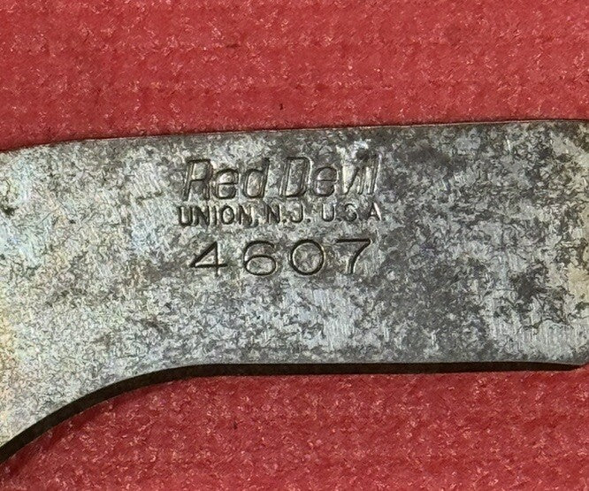 Vintage Red Devil No. 4607 Carpet Linoleum Knife Tool Red Handle Made in USA