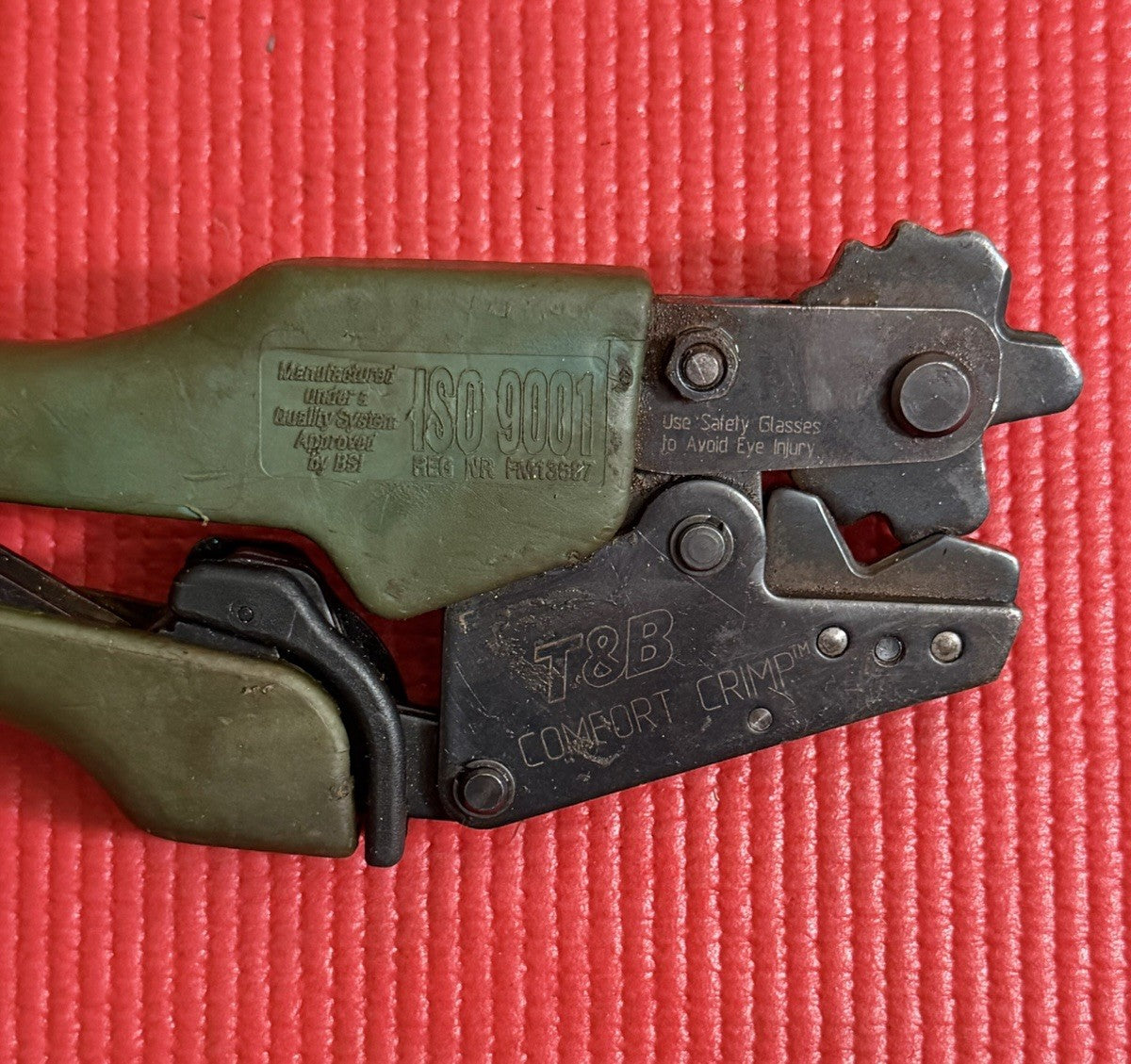 Thomas & Betts TBM21E ISO 9001 Color Keyed Comfort Crimp Compression Tool Pliers
