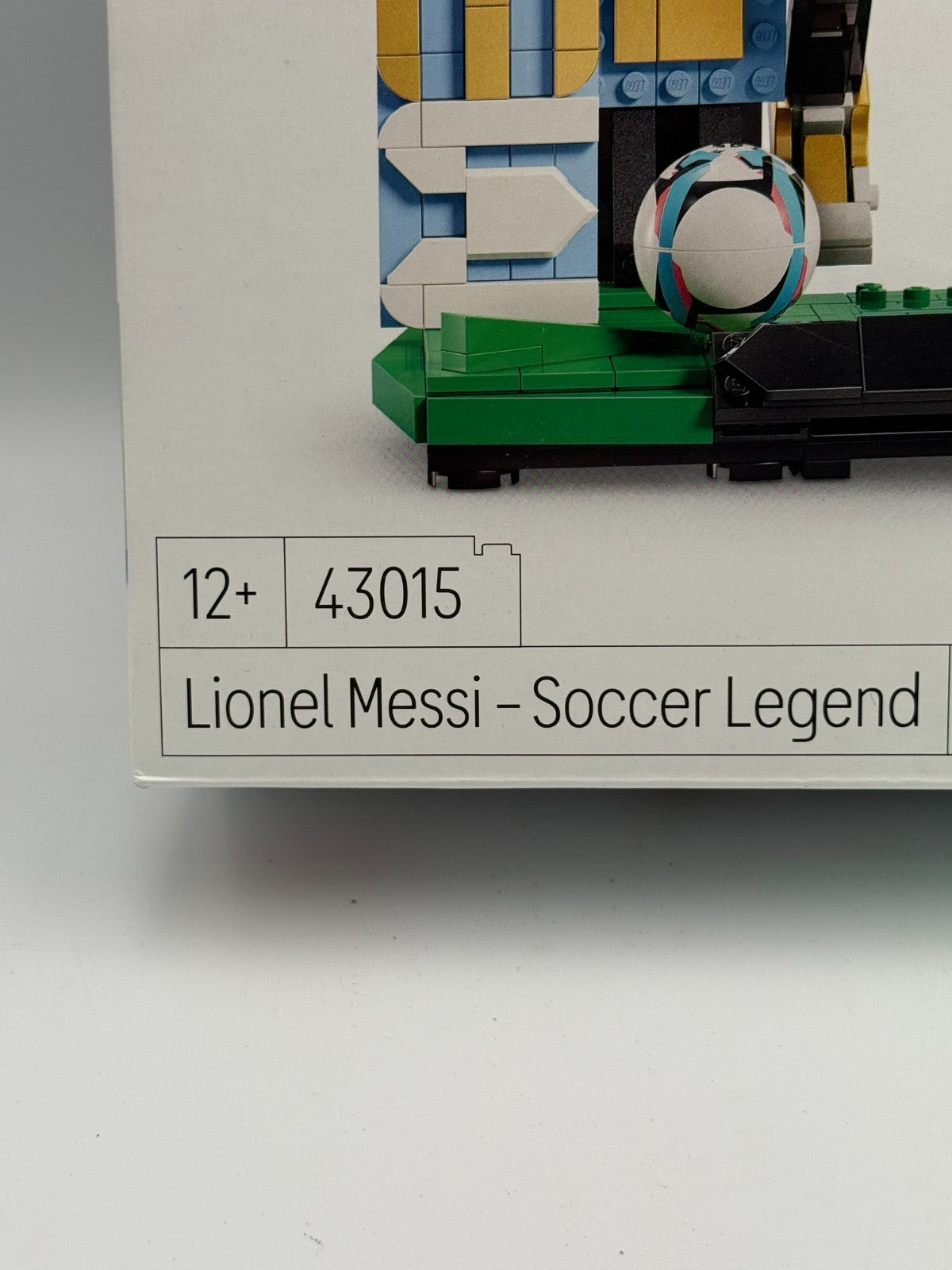 NEW LEGO Editions Lionel Messi Soccer Legend Building Toy Construction Set 43015