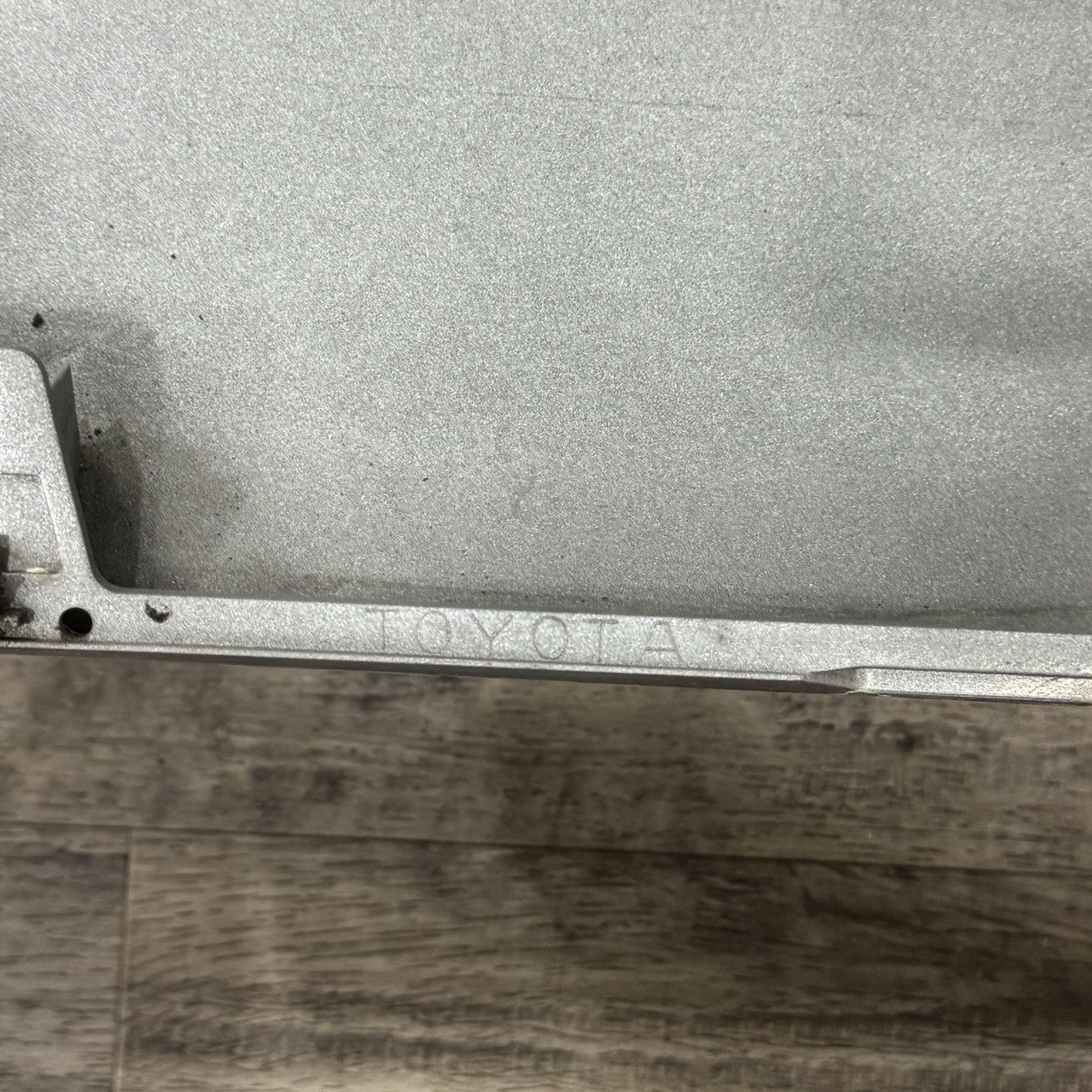 2003-05 TOYOTA 4RUNNER OEM SILVER FRONT RIGHT RH LOWER DOOR MOLDING FLARE TRIM