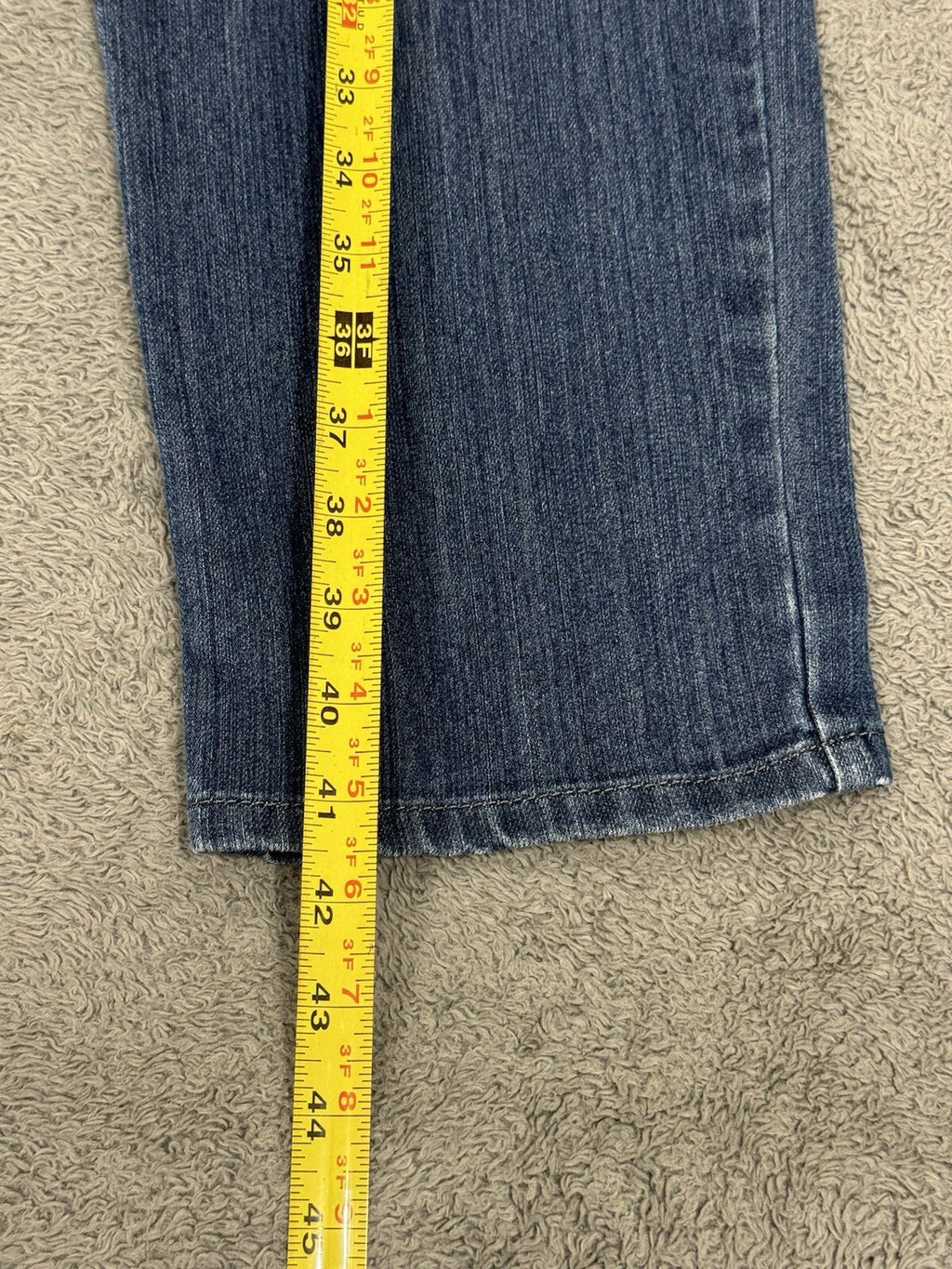 Glo by Gloria Vanderbilt Women's Size 14 Mandy Blue Denim Jeans