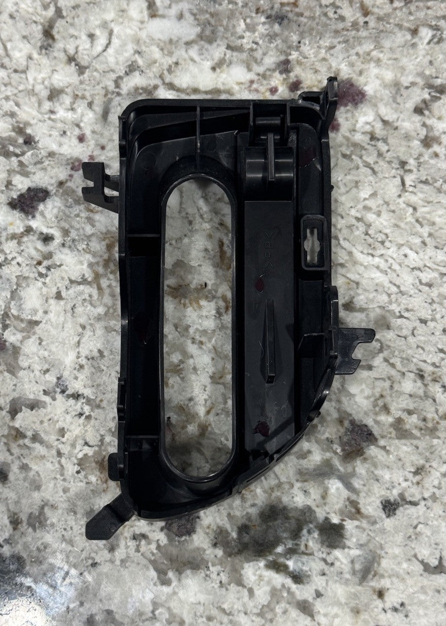 2005 - 2010 HONDA ODYSSEY OEM AUTOMATIC TRANSMISSION SHIFTER BEZEL TRIM COVER