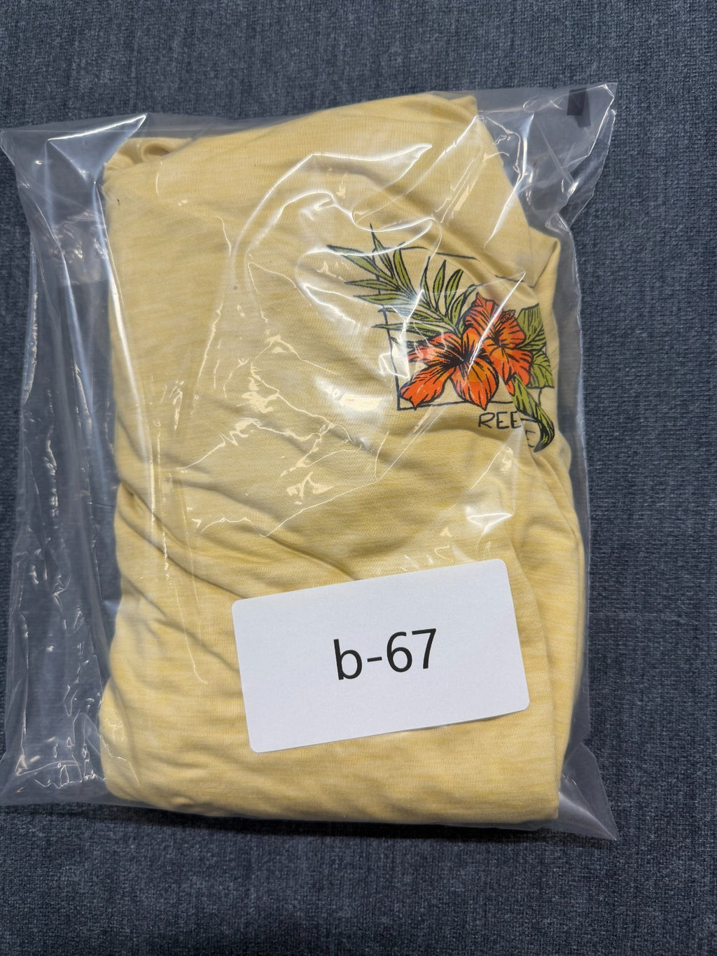 NWT Reel Life Atlantic Hooded UV T-Shirt Men's Small Yellow Long Sleeve Pullover