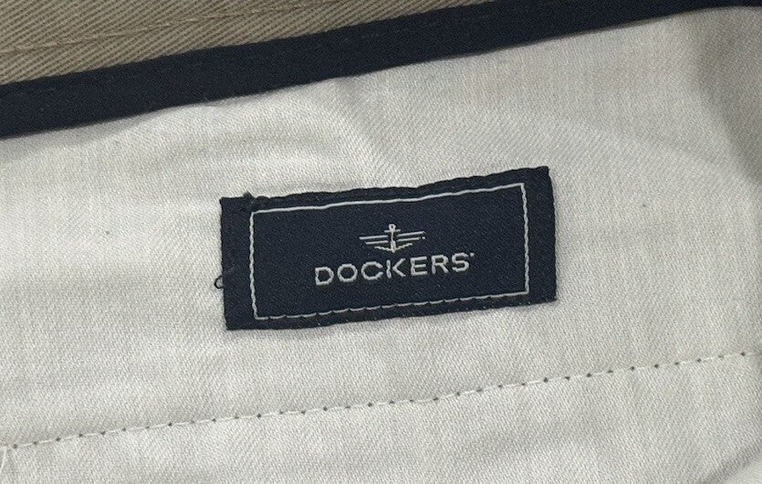 Dockers Men’s Size 38x29 Classic Fit Beige Pants W/Pockets, Zipper, & Button
