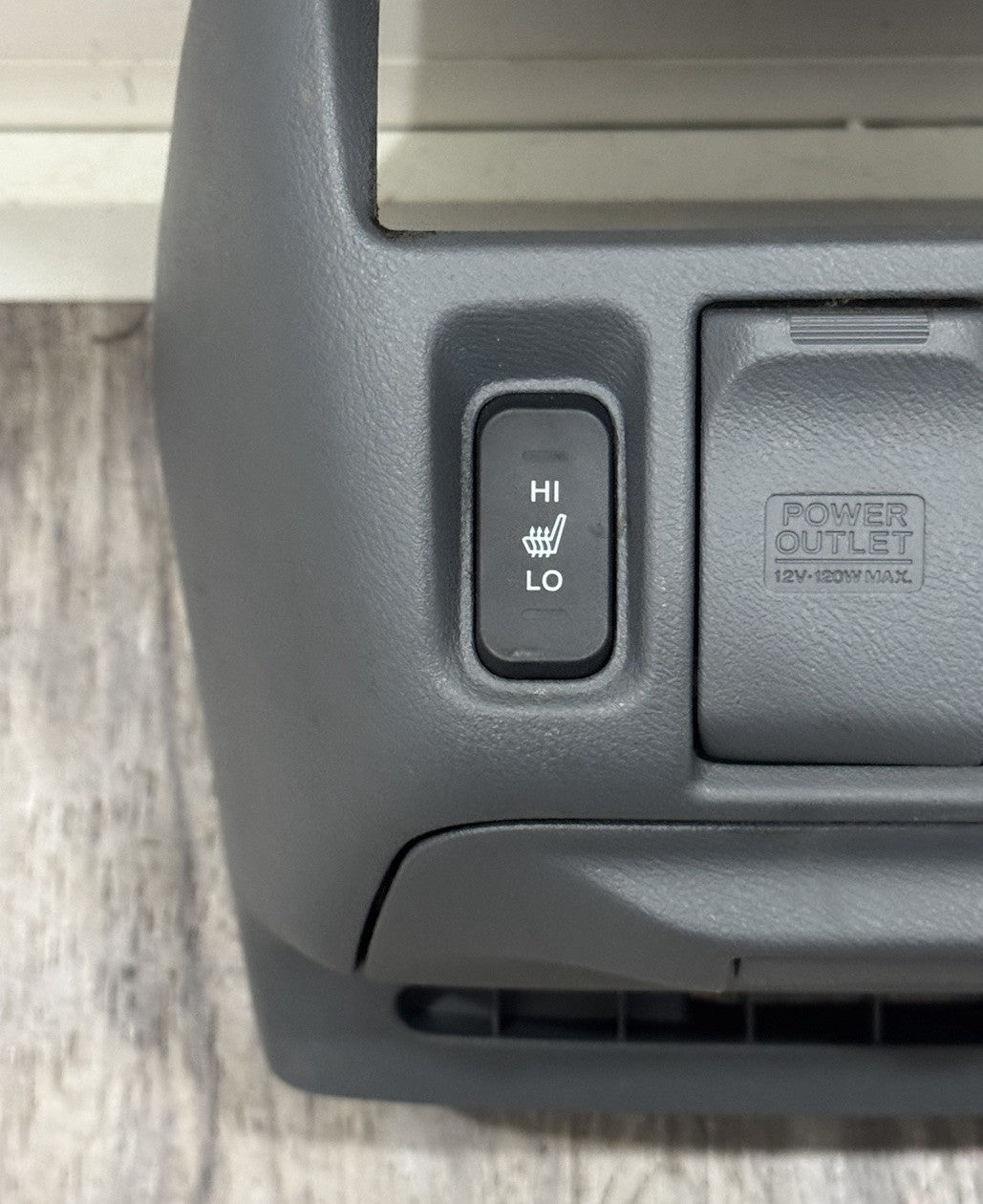 05-07 HONDA ODYSSEY OEM LOWER GLOVE BOX STORAGE COMPARTMENT W/HEADED SEAT SWITCH