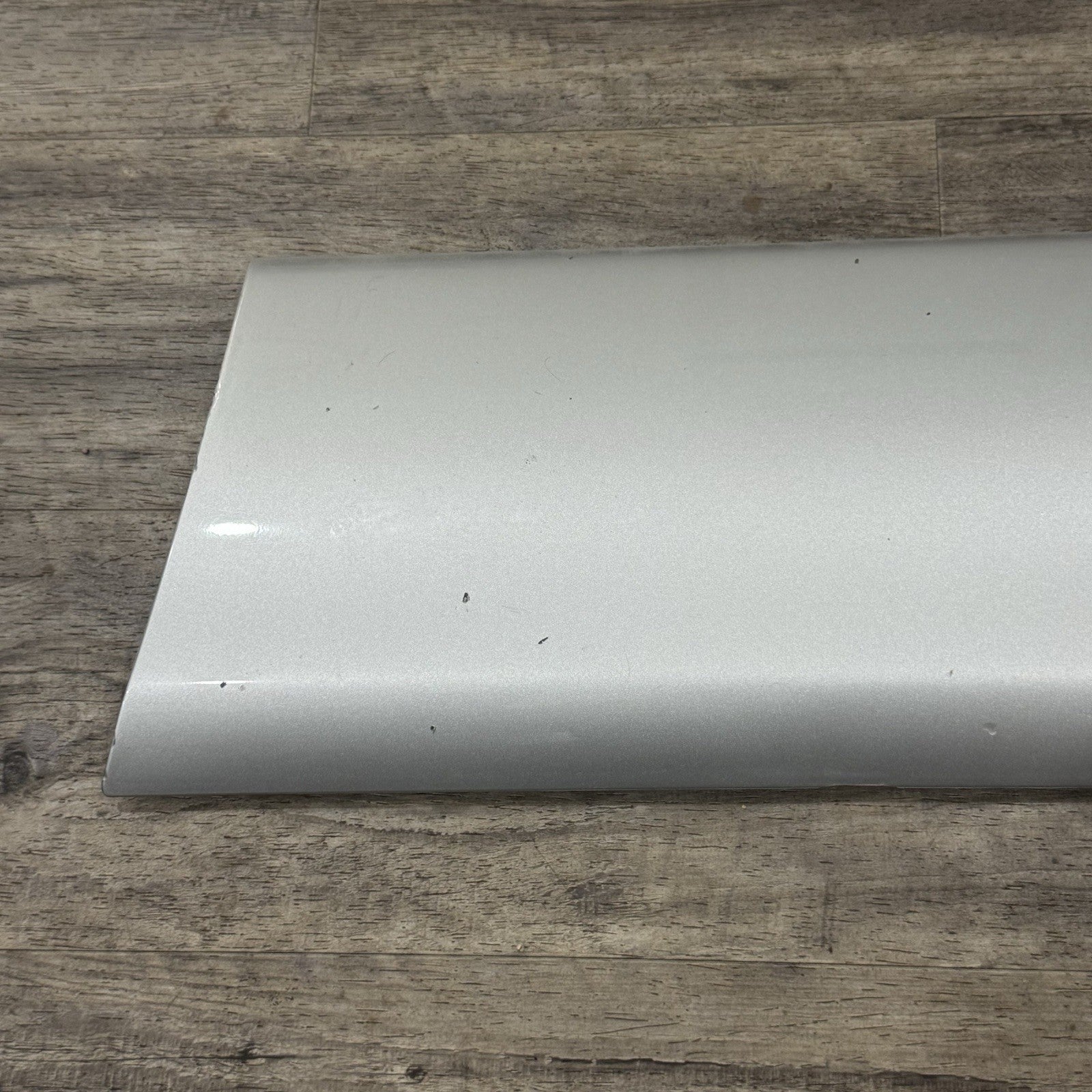 2003-05 TOYOTA 4RUNNER OEM SILVER FRONT RIGHT RH LOWER DOOR MOLDING FLARE TRIM