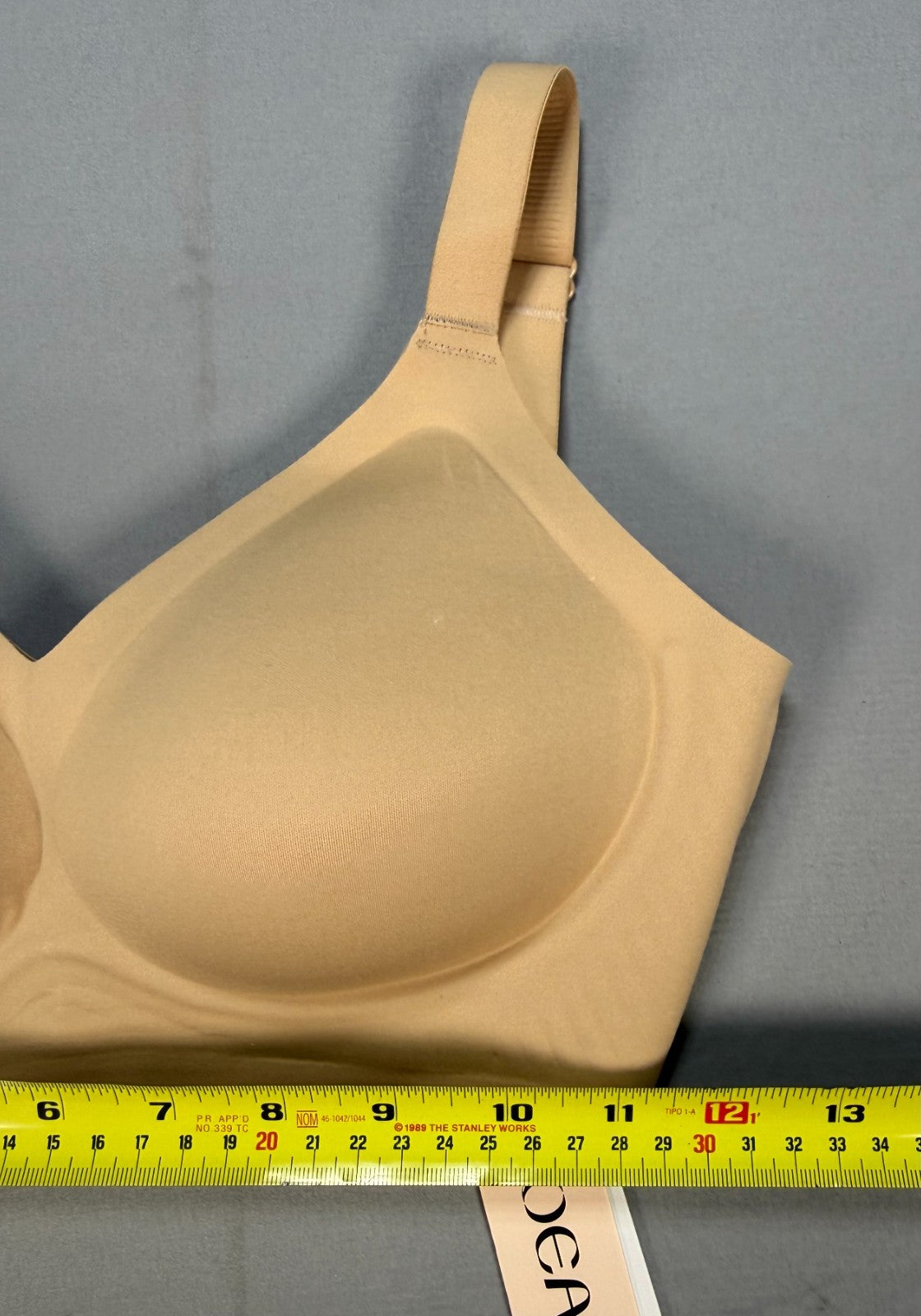 NWT OEAK Wireless Bra Women's Beige Comfort Seamless Size Small Full Coverage