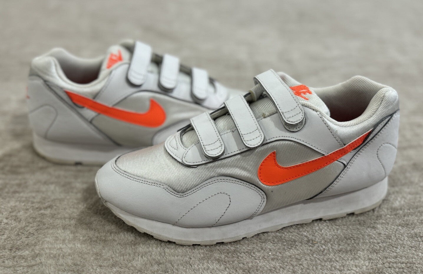 Nike Outburst Womens Size 7.5 Trainer Sneakers, AT5667-101
