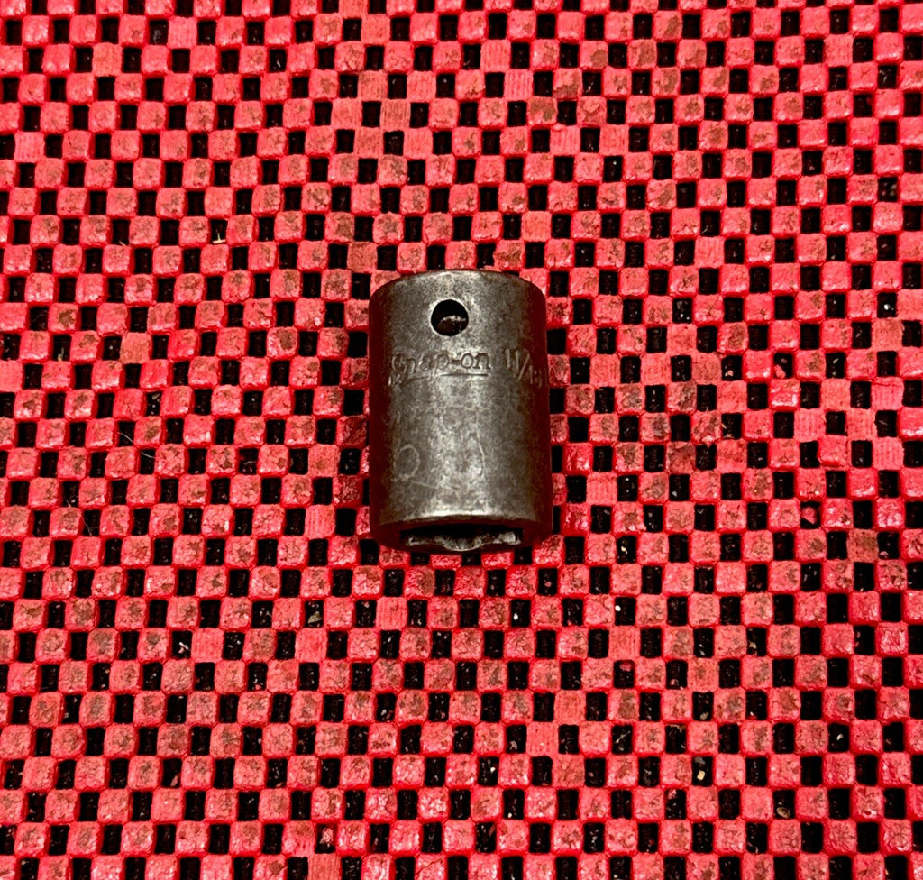 Snap On Tool IM220 11/16" SAE Flank Drive Shallow Impact Socket 1/2" Drive 6 Pt