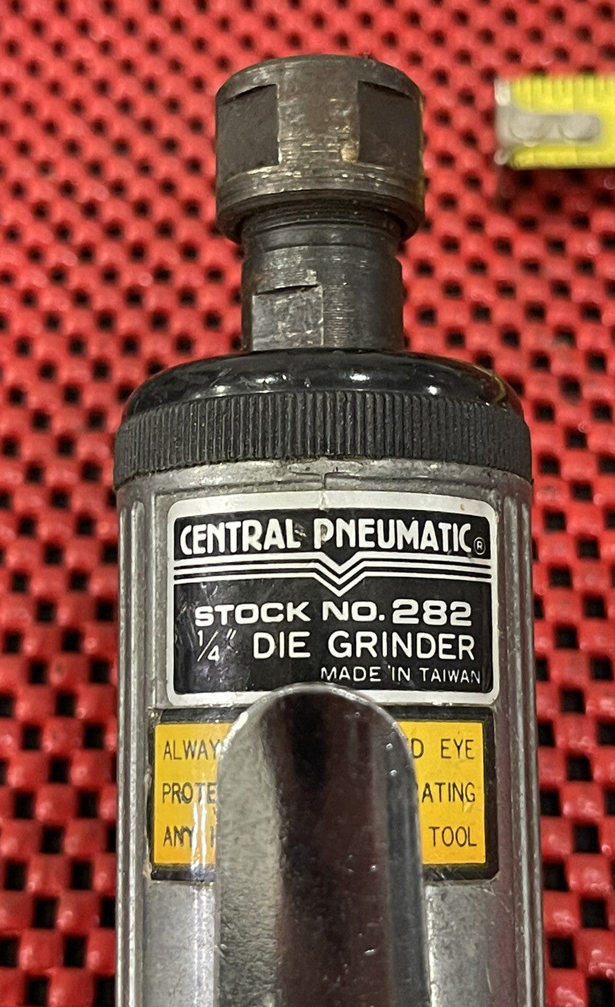 Central Pneumatic 1/4 in. Air Die Grinder No.282 Works great  M8