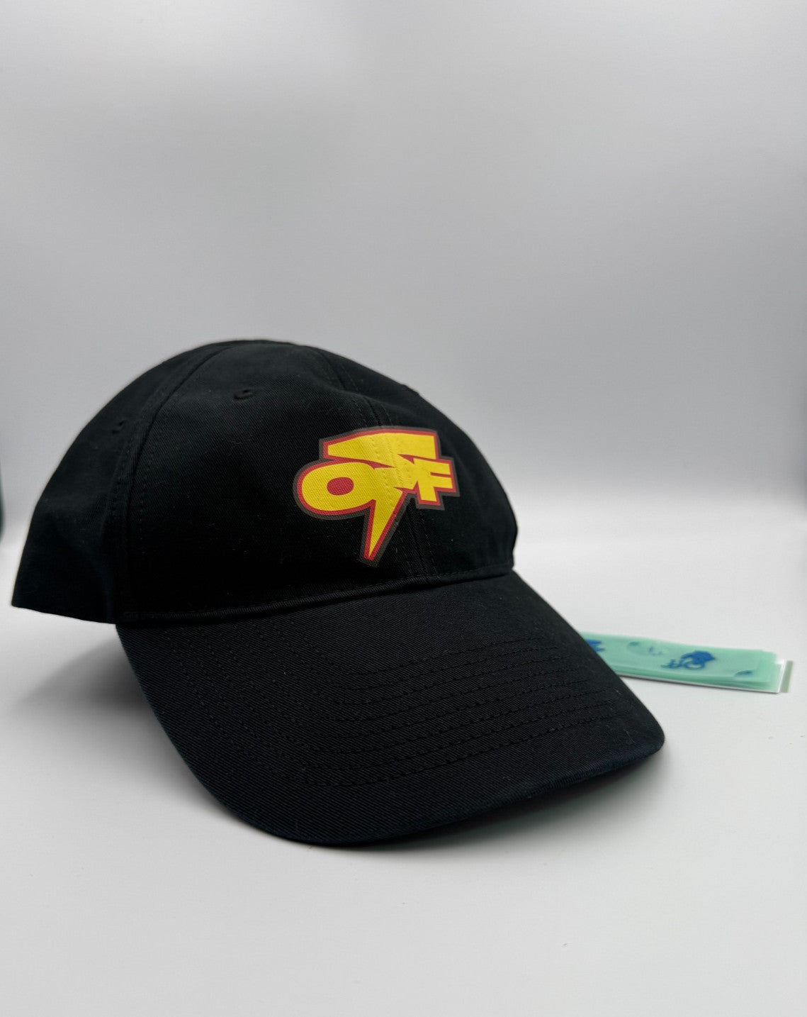 NWT Off-White Thunder Baseball Hat Men's Black Embroidered Sports Snapback Cap