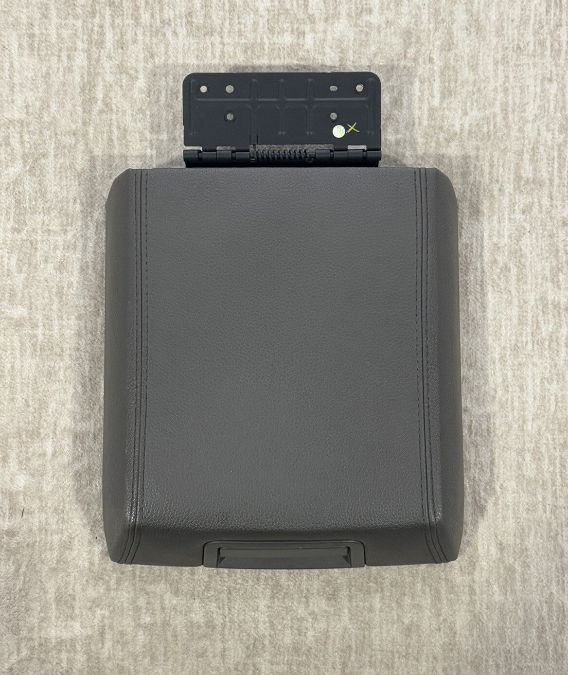 07-14 Ford Expedition OEM Center Console Lid Armrest Dark Grey Leather Genuine