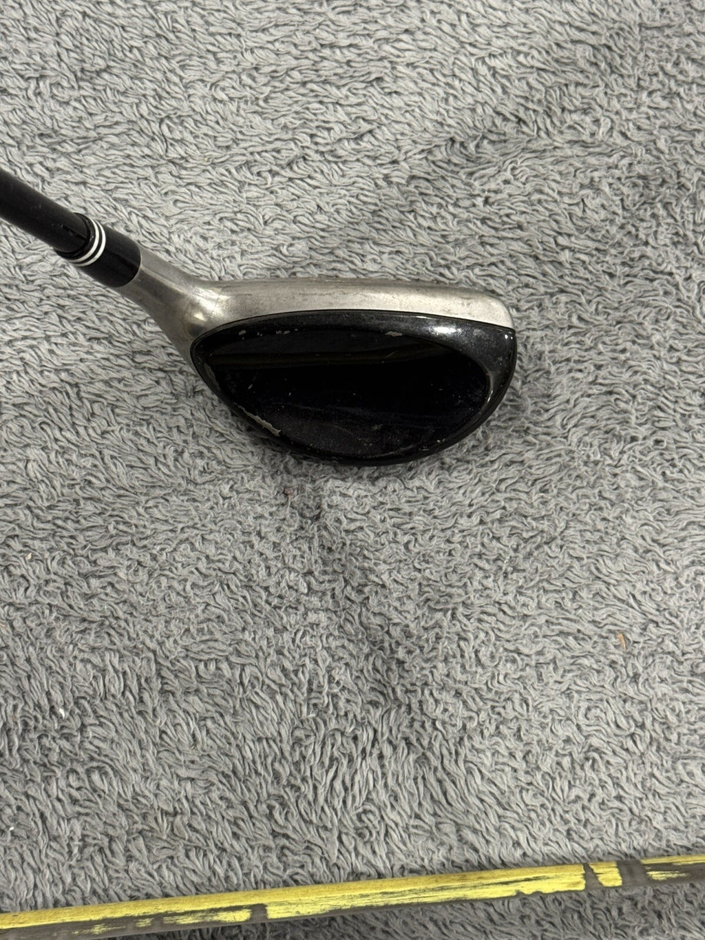 Cleveland Halo 3i Hybrid 22 Degree Regular Flex Graphite RH Lamkin Golf Club