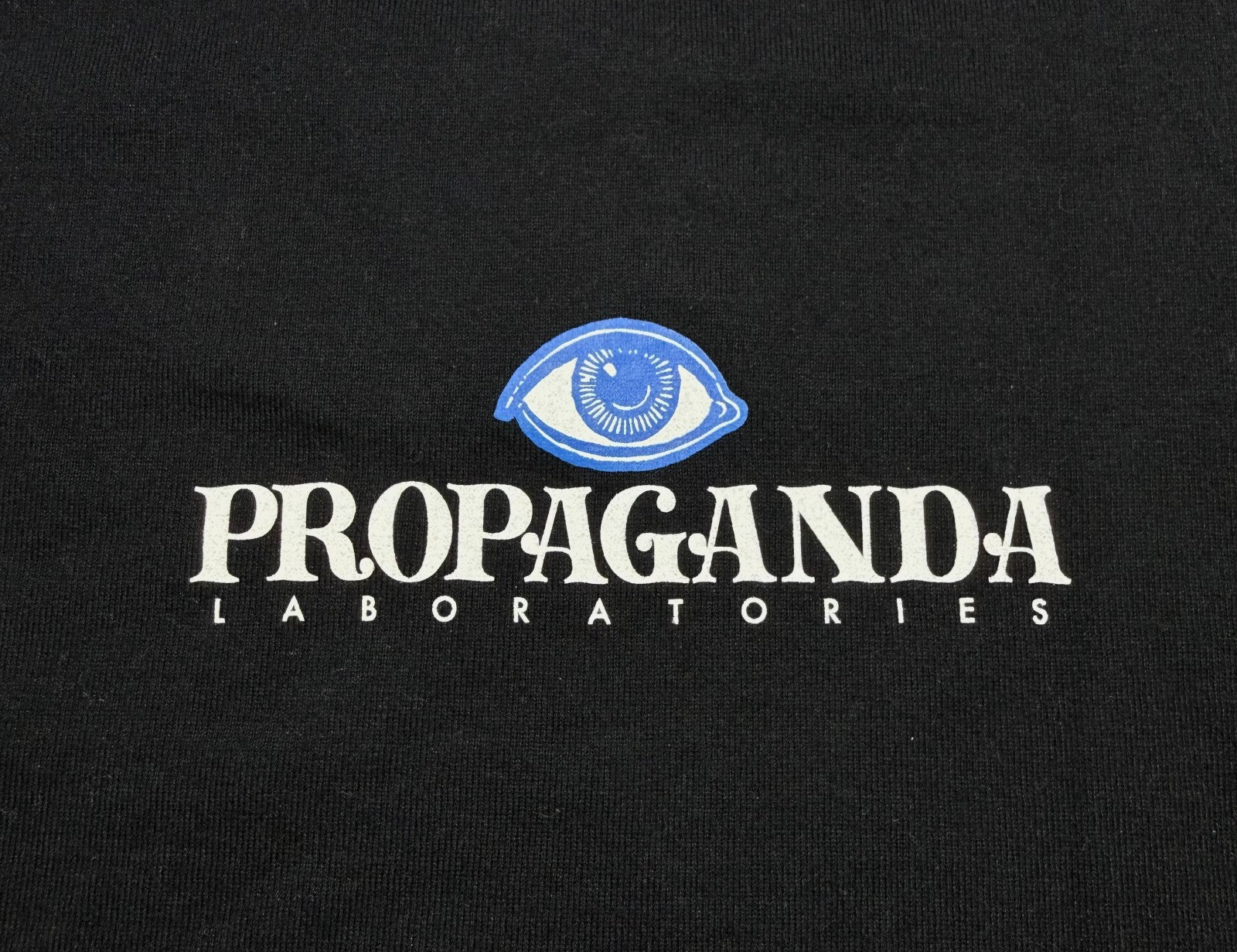 NWT Undercover Propaganda Graphic T-Shirt Men's 4 Black Short Sleeve Pullover