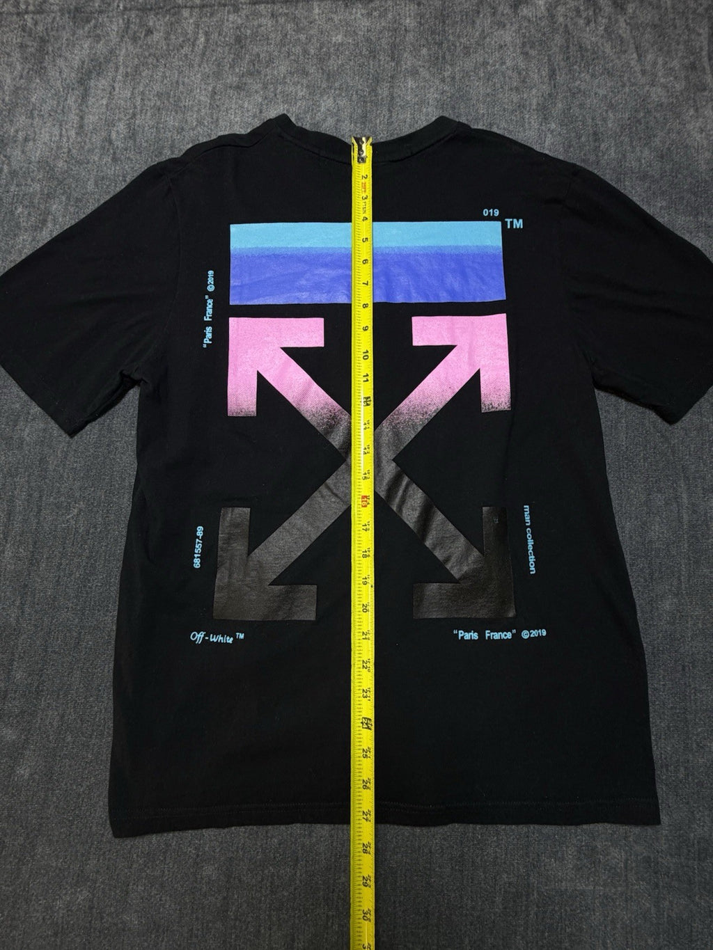 Off-White Men's Black Cotton T-Shirt Relaxed Fit Graphic Back Size Medium NEW
