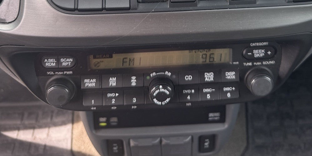 2005-2010 HONDA ODYSSEY OEM AM/FM XM RADIO CD DVD RECEIVER 39100-SHJ-A800 TESTED