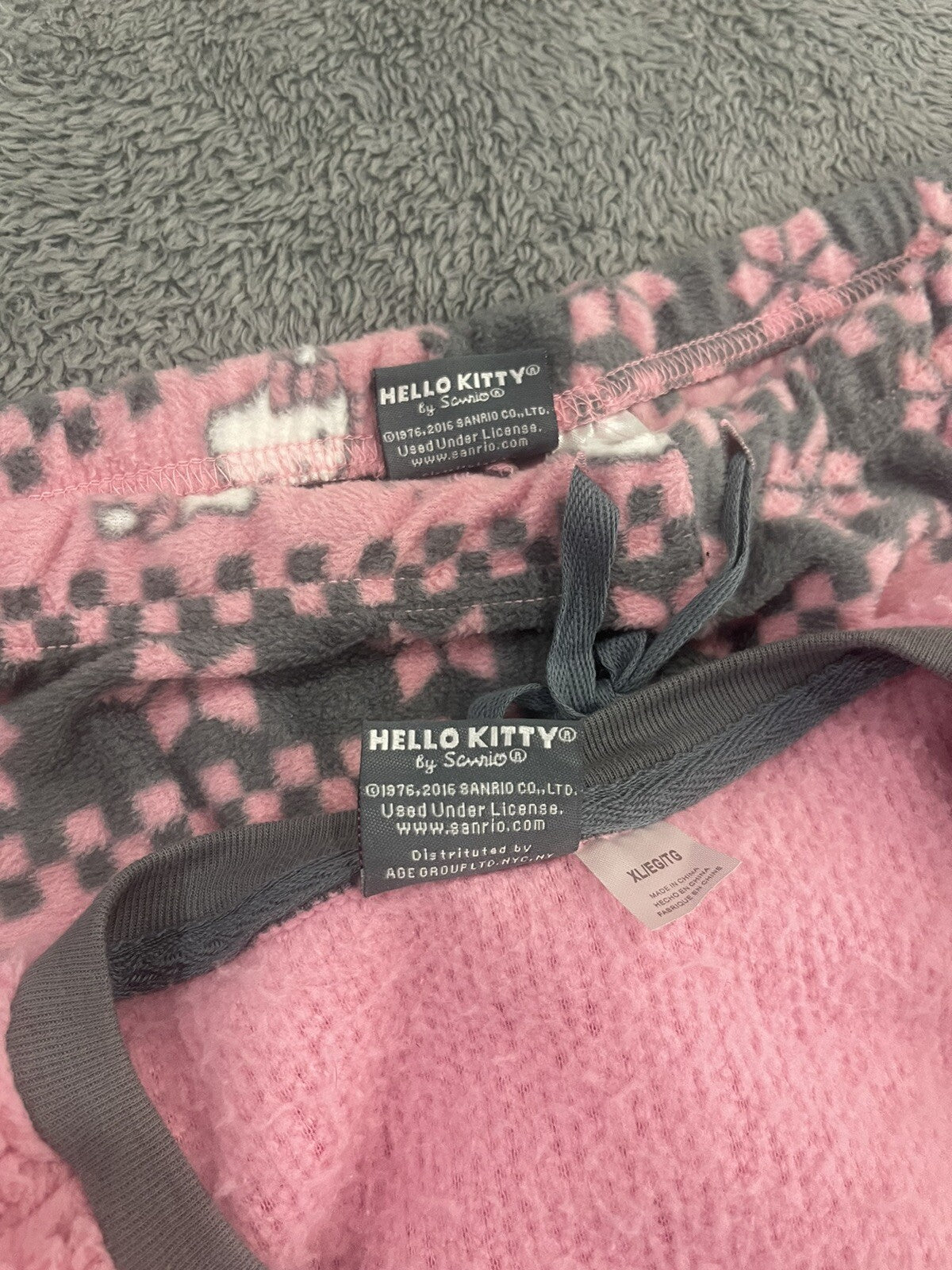 Hello Kitty by Sanrio Pink Comfy Pajama set size XL teen kids