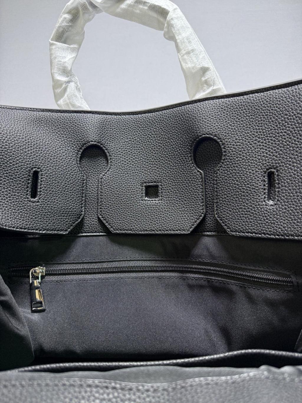 Luxe Weekender Bag Leather Cargo Bag Black Women's NEW